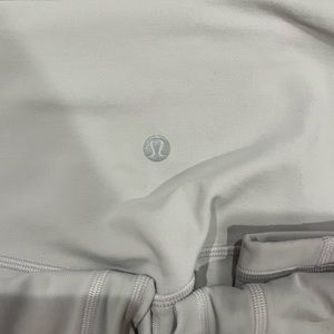 LULULEMON LEGGINGS - 28” Align Leggings
